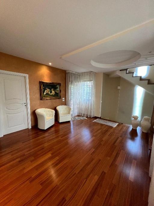 B&B Villa Rosa Bitritto Buitenkant foto